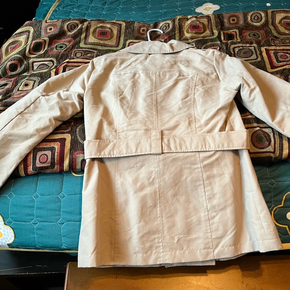 Jacket - Picture 3 of 5